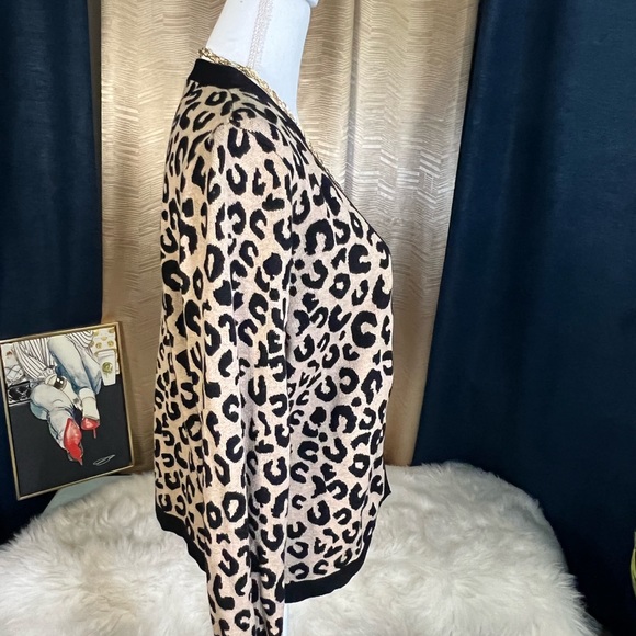 NWT Cheetah Print Cardigan Sweater. Size Small. - Picture 3 of 4